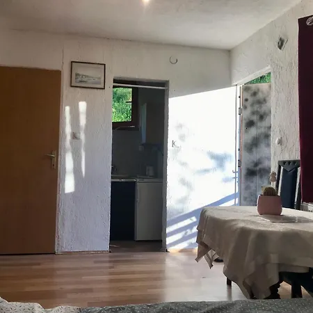 Veliko Brdo Studio House * Баня-Лука
